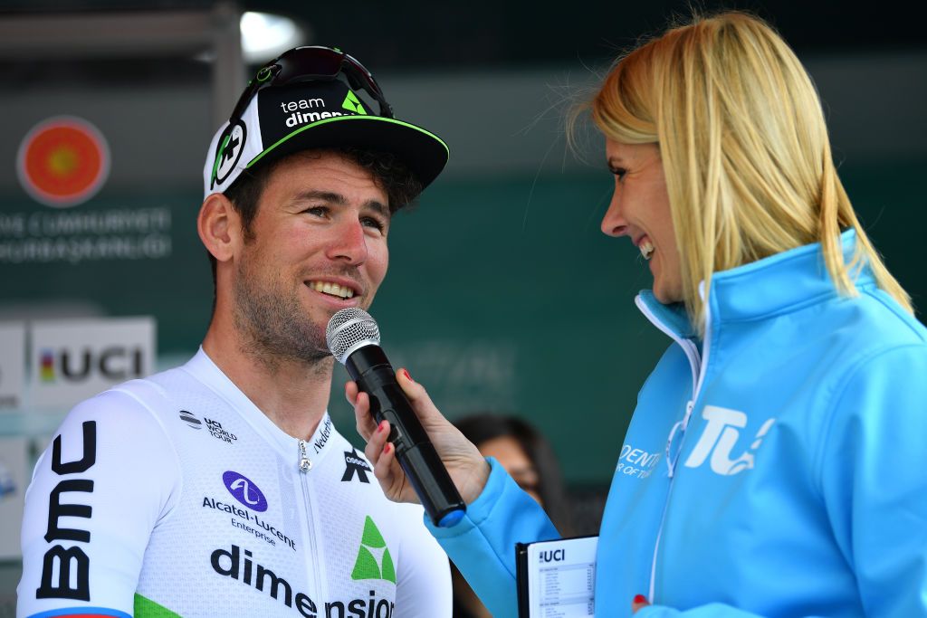 Mark Cavendish (Dimension Data) talks at the sign-on