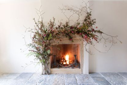 How to make a Christmas garland by Philippa Craddock