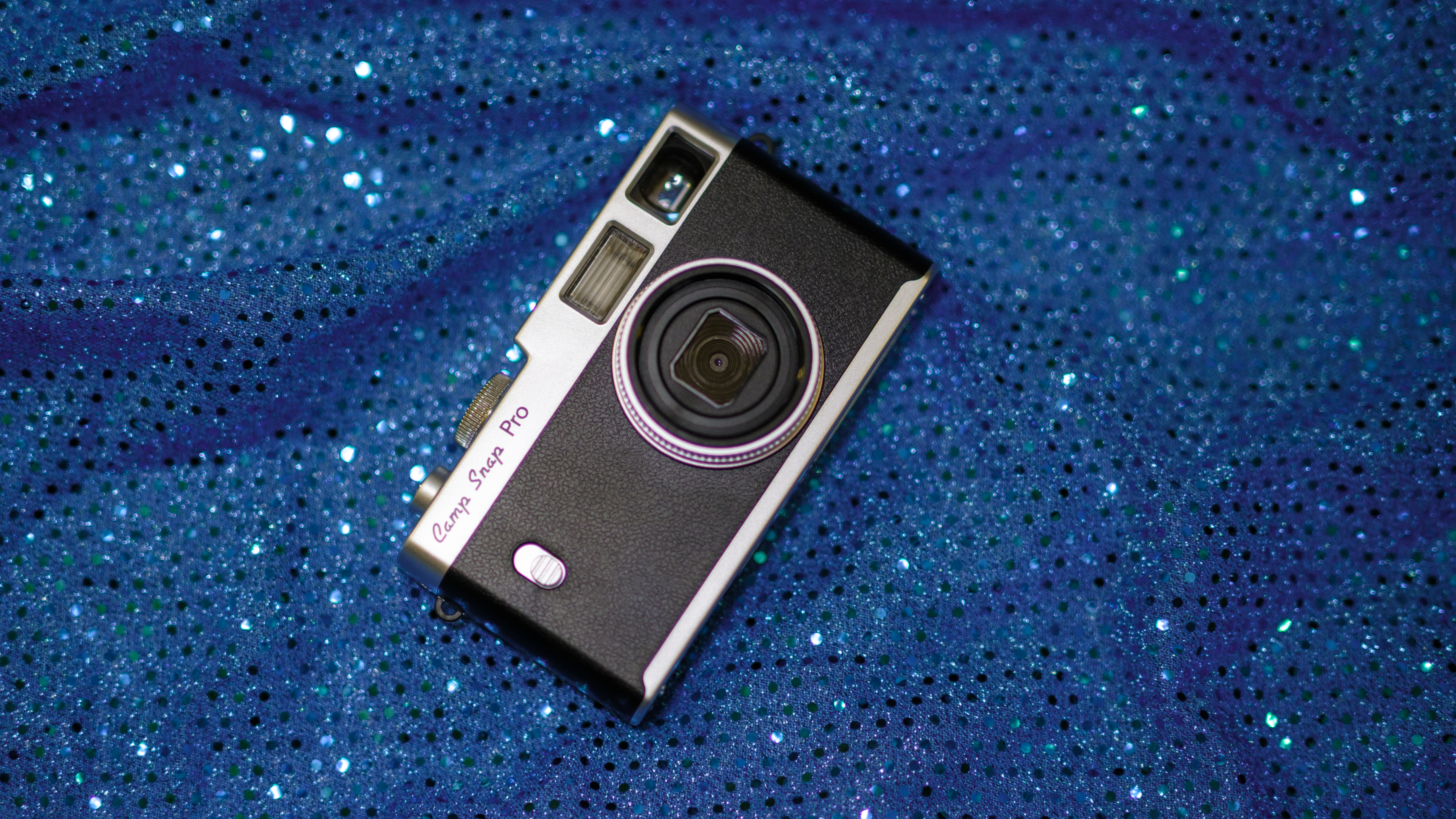 The Camp Snap CS-Pro on a colorful background