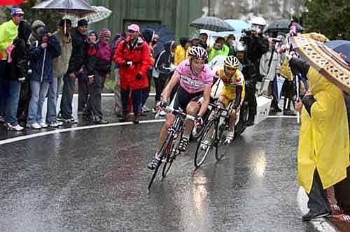 Basso and Piepoli ride together during stage 13