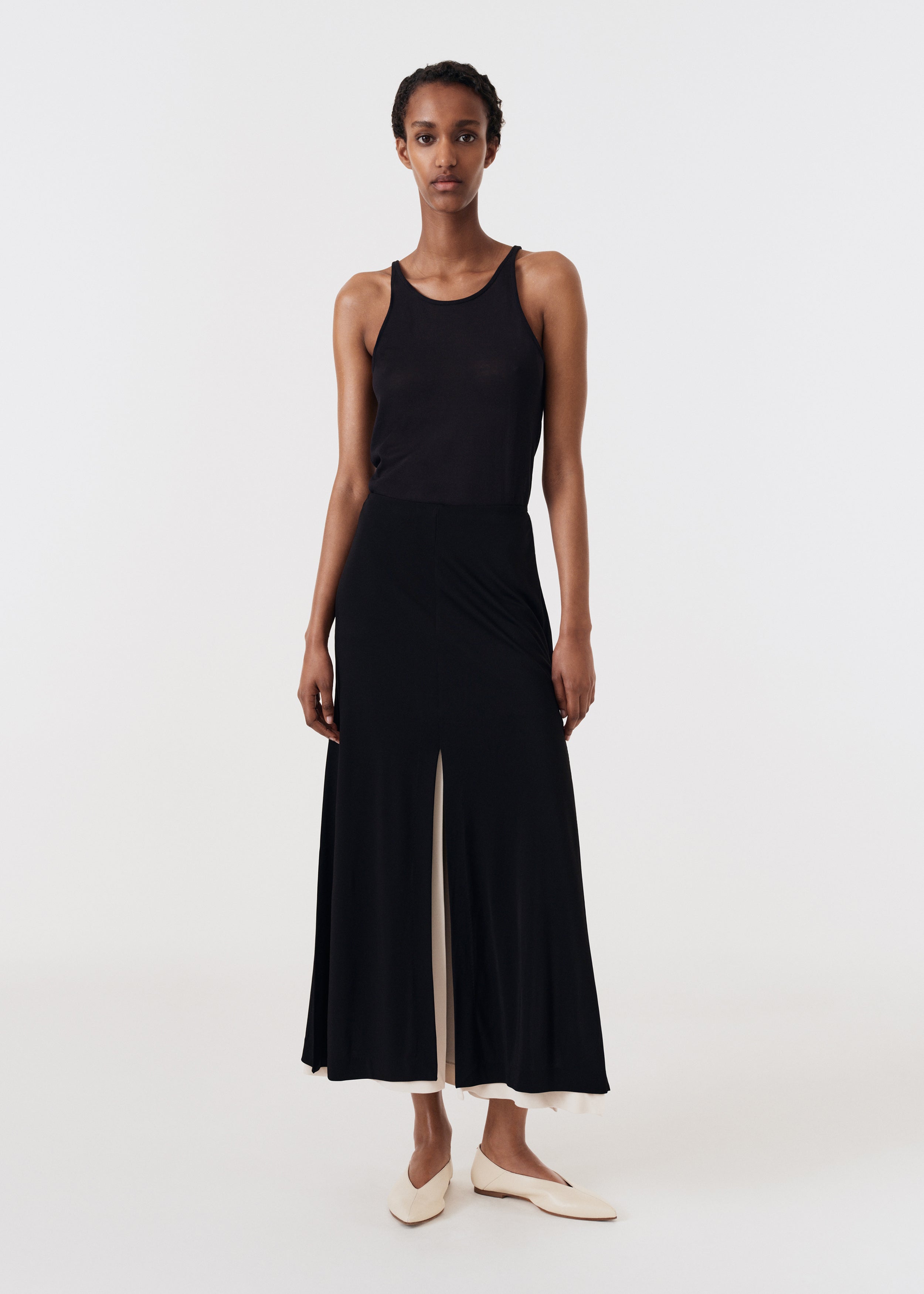 Incise Multi-Slit Skirt