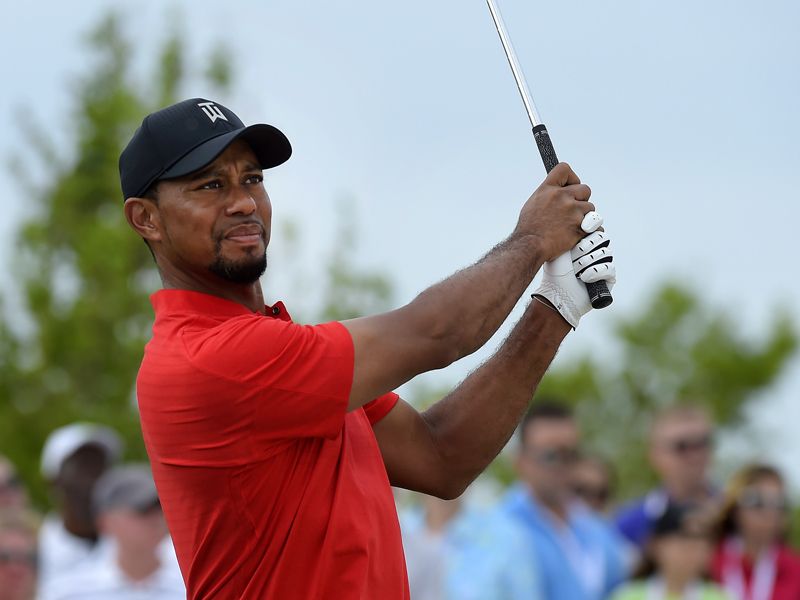 Tiger tees it up in Farmers Insurance Open