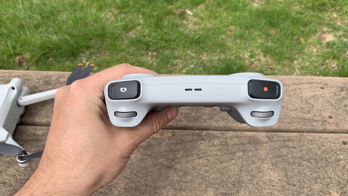 DJI Mini 3 Pro controller