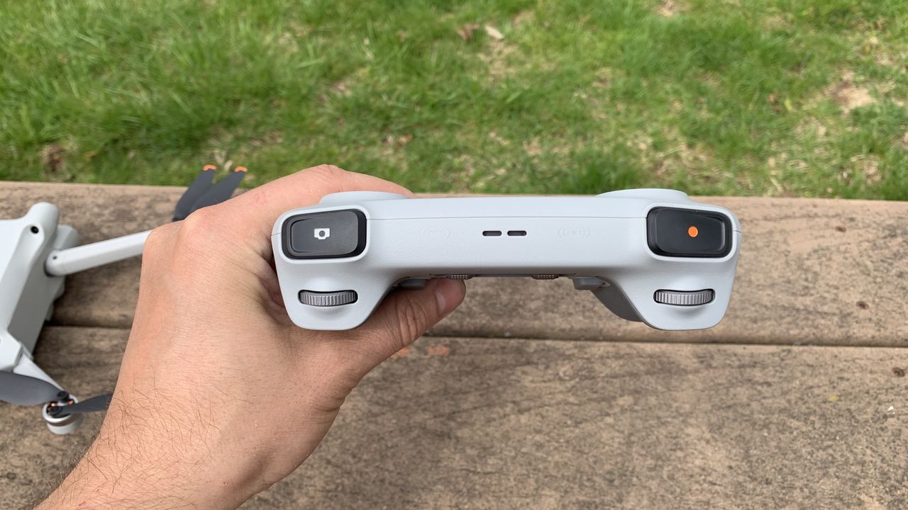 DJI Mini 3 Pro controller
