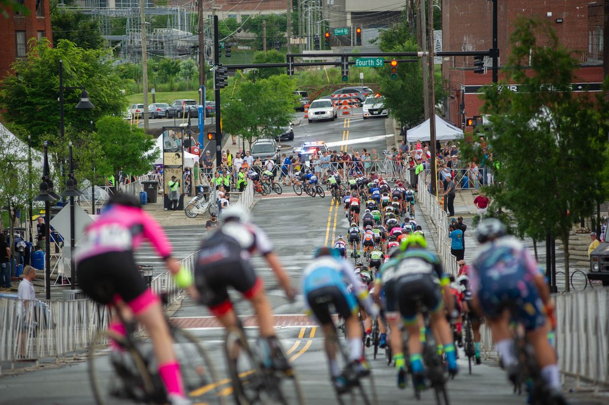 Riders get strung out during the criterium