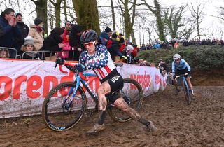 Katie Compton (USA) leads Sanne Cant (Bel) at Valkenburg Cyclo-cross World Championships 2018