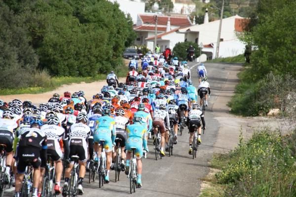 The peloton before Boliqueime