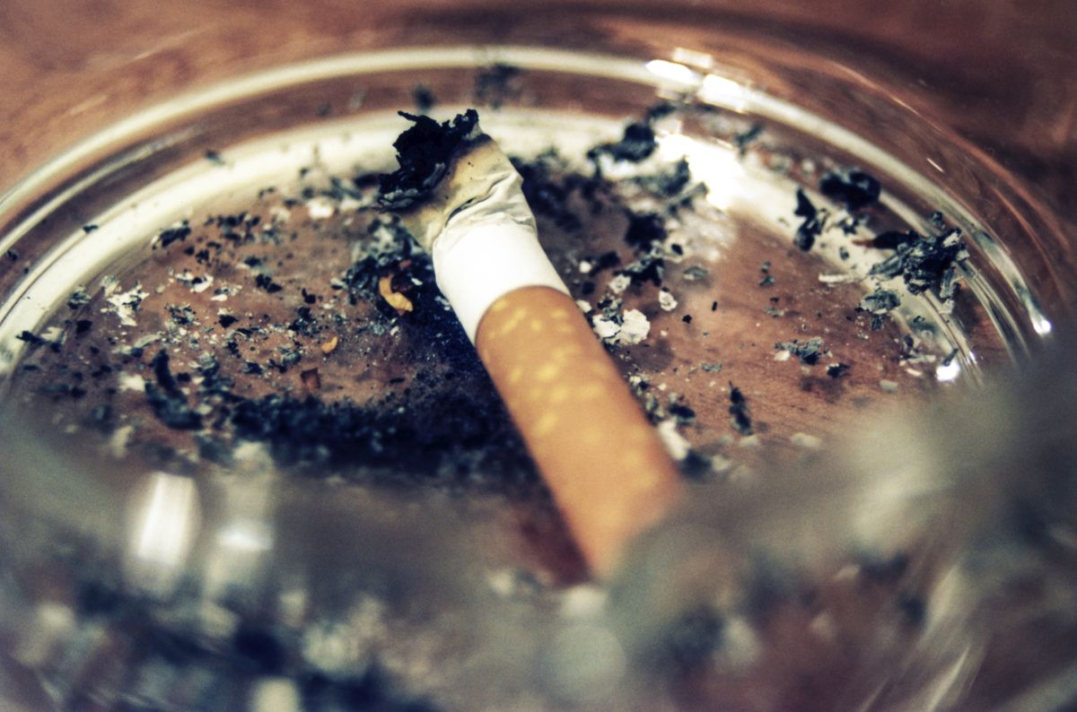 differences between the pipe for crack and tobacco Crack cocaine addiction, abuse, signs & symptoms
