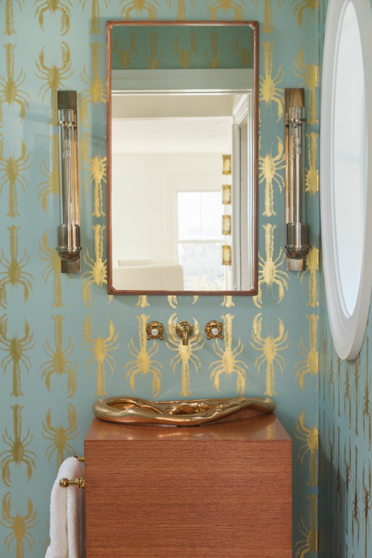 Lobster print wallpaper in bathroom
