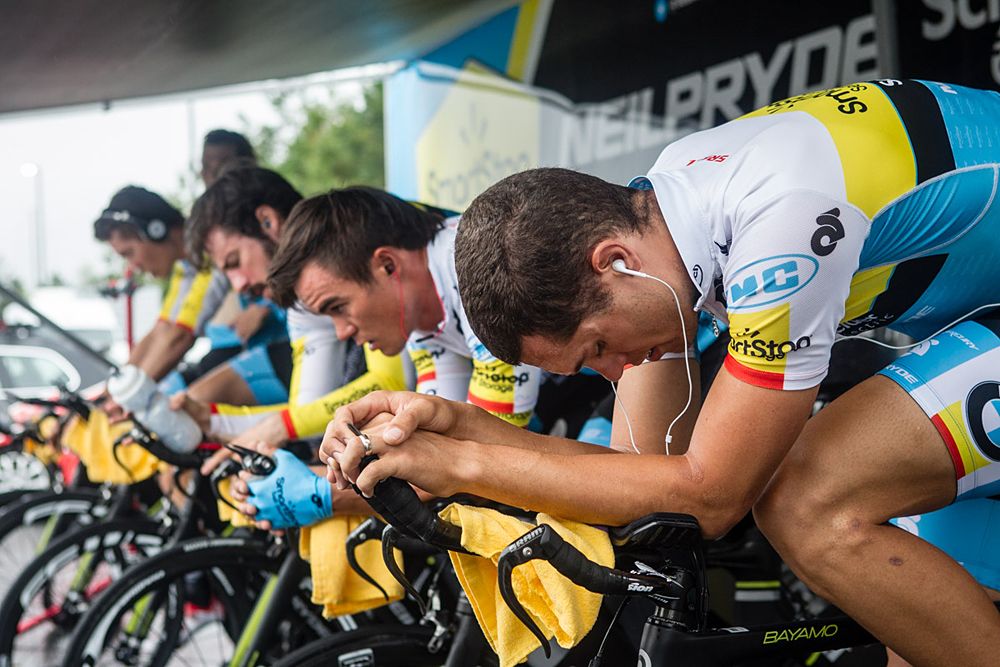 SmartStop takes to the trainers to warm up