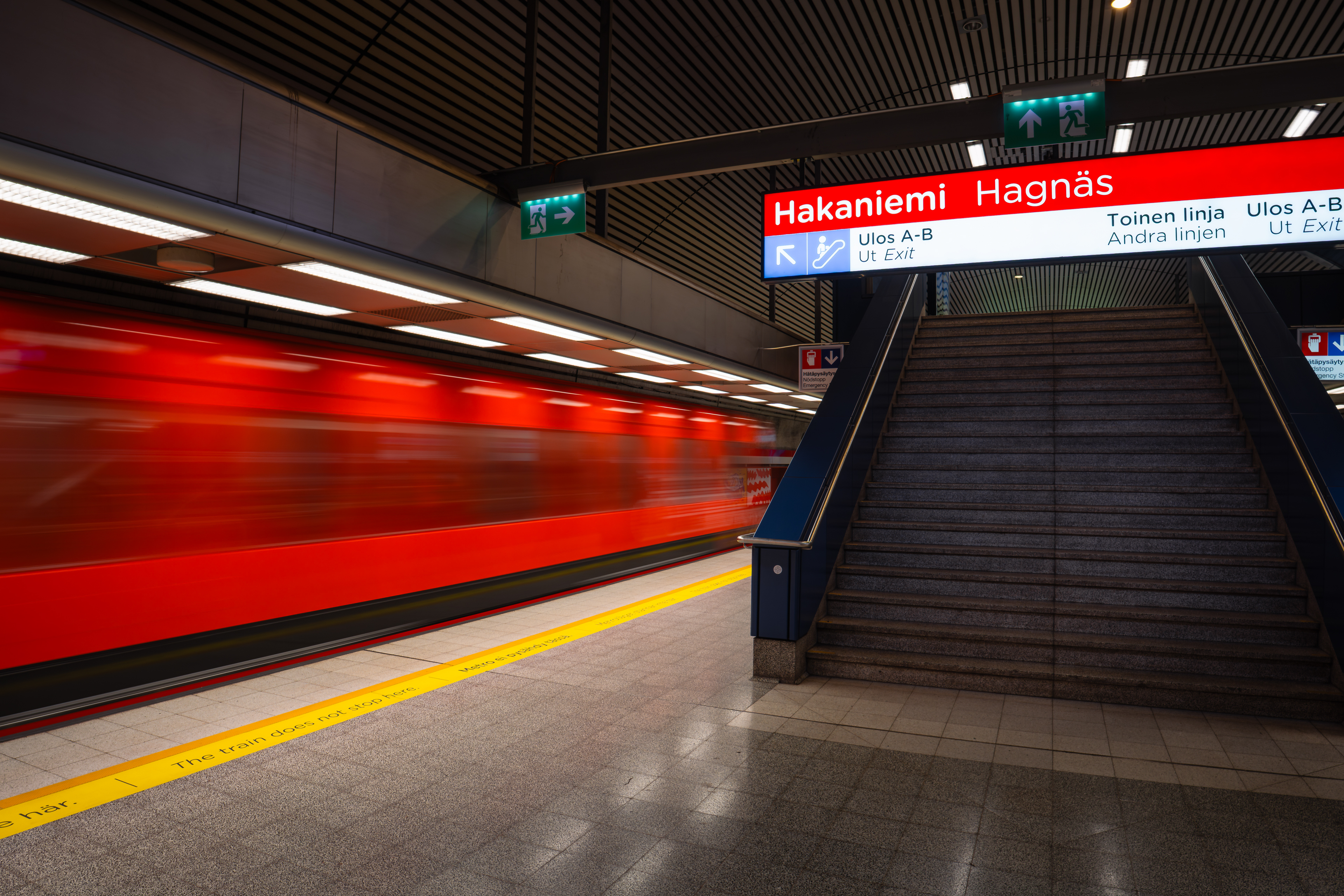 Sample image taken with the Sigma 15mm f/1.4 DC Contemporary of a subway station