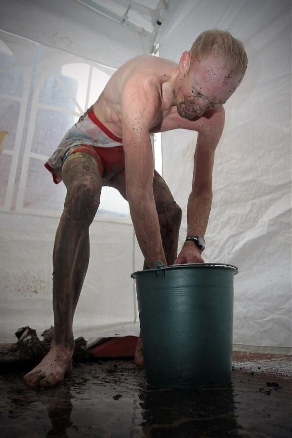 Klaas Vantornout gets cleaned up for the podium