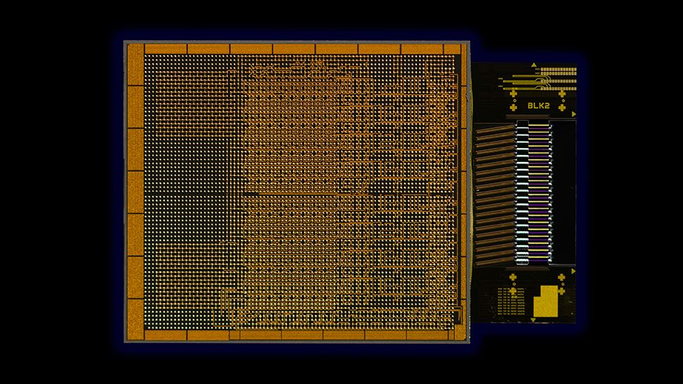 Intel OCI chiplet