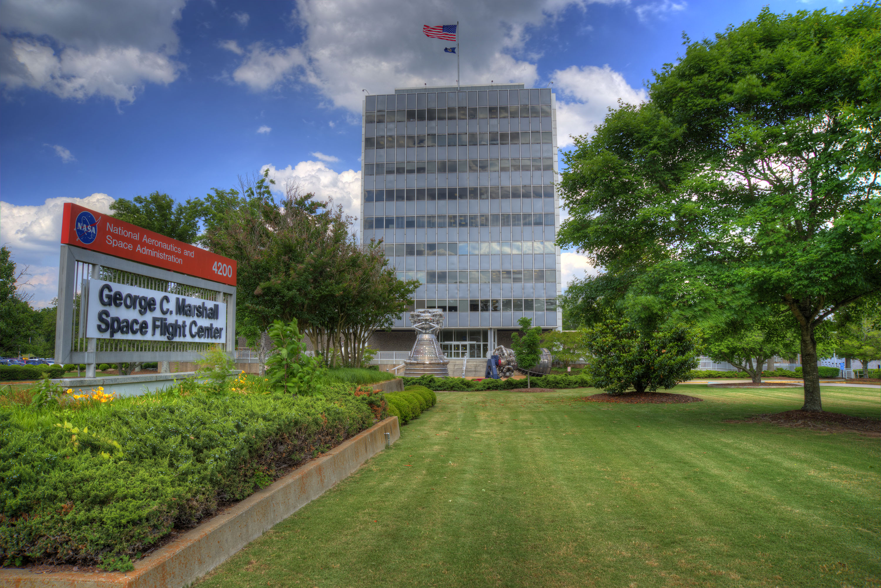 Building 4200 in its heyday, anchoring the administrative complex and overseeing the work of thousands of NASA civil servants and contractors across Marshall Space Flight Center in Huntsville, Alabama, and Michoud Assembly Facility in New Orleans. The building is scheduled for demolition on Oct. 29, 2022.