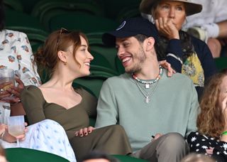 Phoebe Dynevor and Pete Davidson in the crowd at Wimbledon