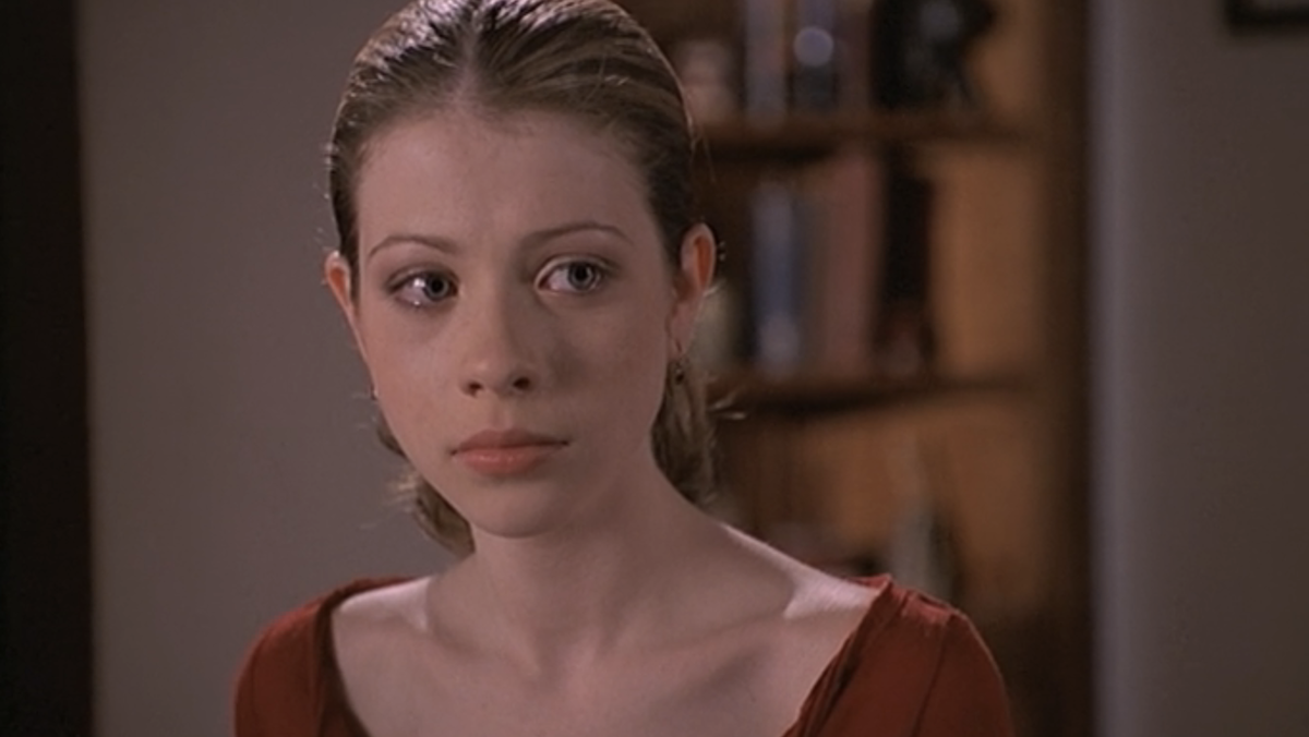 Michelle Trachtenberg&#039;s Dawn in Season 7 talking to Xander