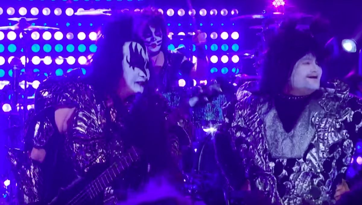 James Corden Joins Kiss to Perform "Rock and Roll All Nite" on 'The