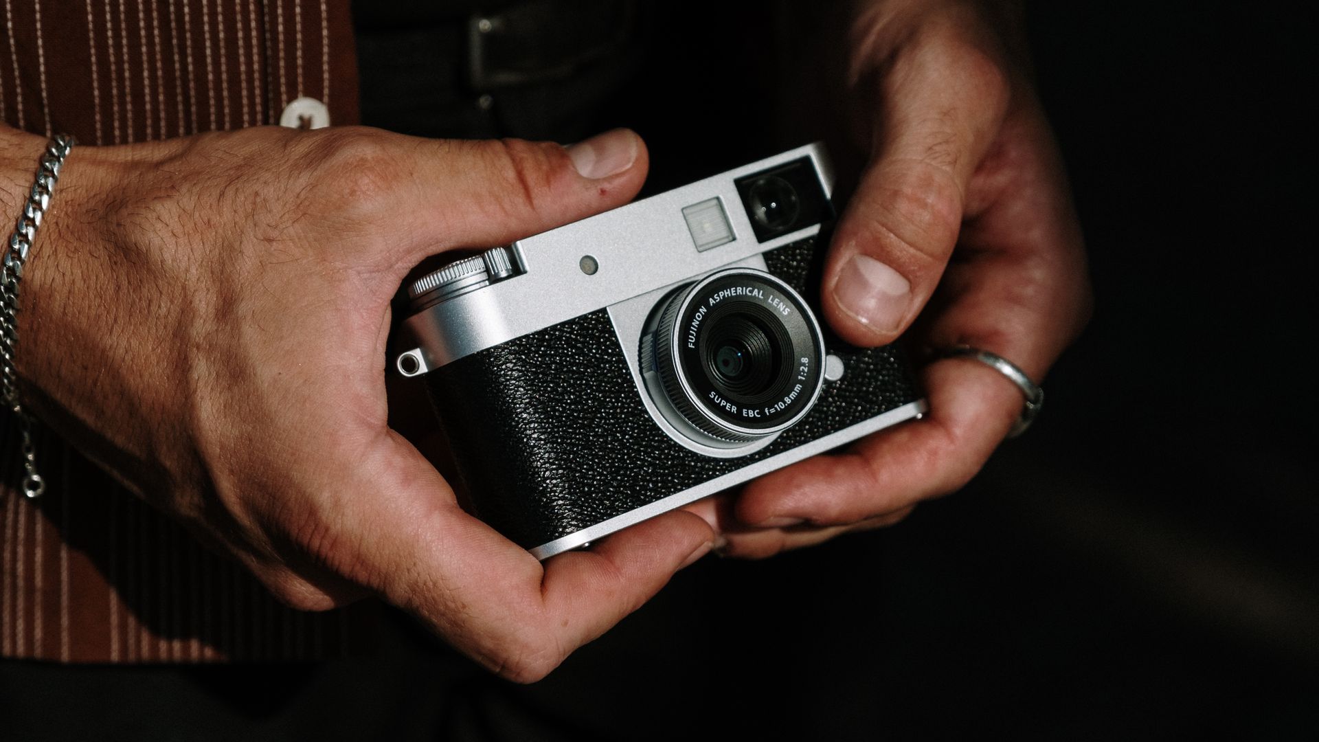 The Fujifilm X Half is a miniature X100VI inspired by half-frame film ...
