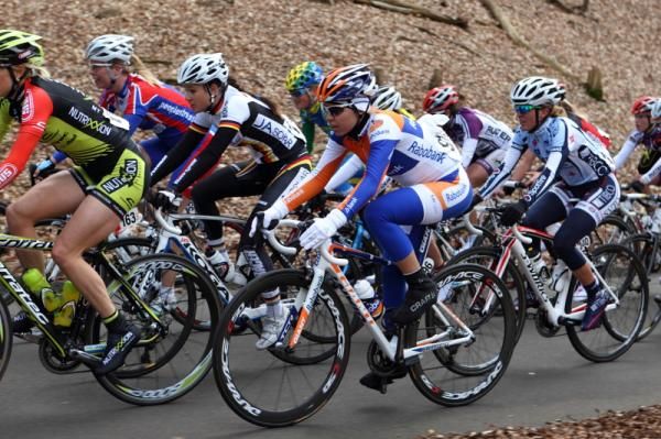 Tatiana Antoshina (Rabo Women) on the climb