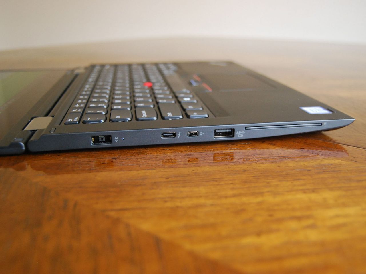 Lenovo ThinkPad X380 Yoga review