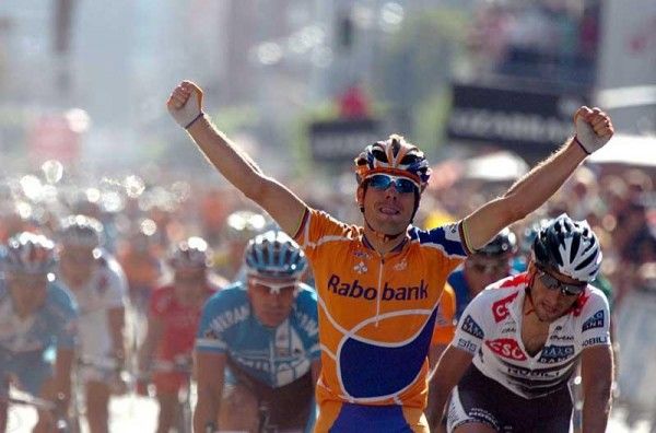Oscar Freire (Rabobank) celebrates ahead of the other more dejected sprinters.