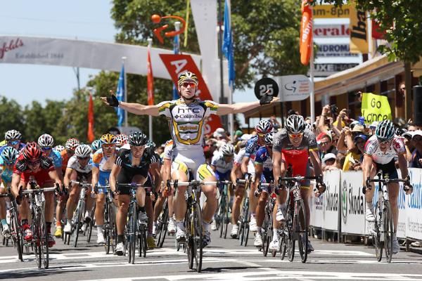 Andr&eacute; Greipel wins the sprint finish.