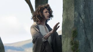 Caitriona Balfe in Outlander's series premiere