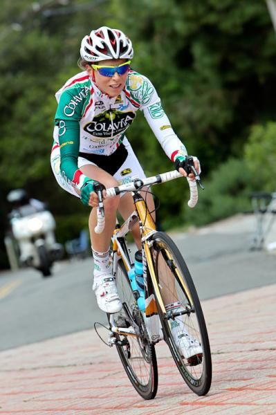 Heather Logan-Sprenger (Colavita-Forno d'Asolo) off by herself and opening up the gap.