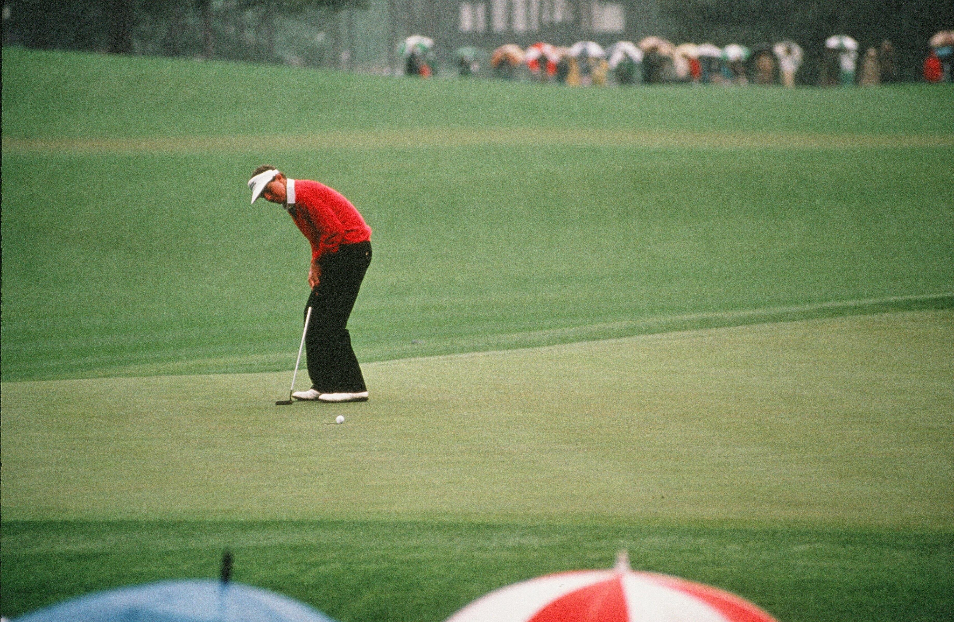 Scott Hoch on the green at the 1989 Masters