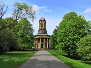 Photo taken with AI turned on using the Greenery settings