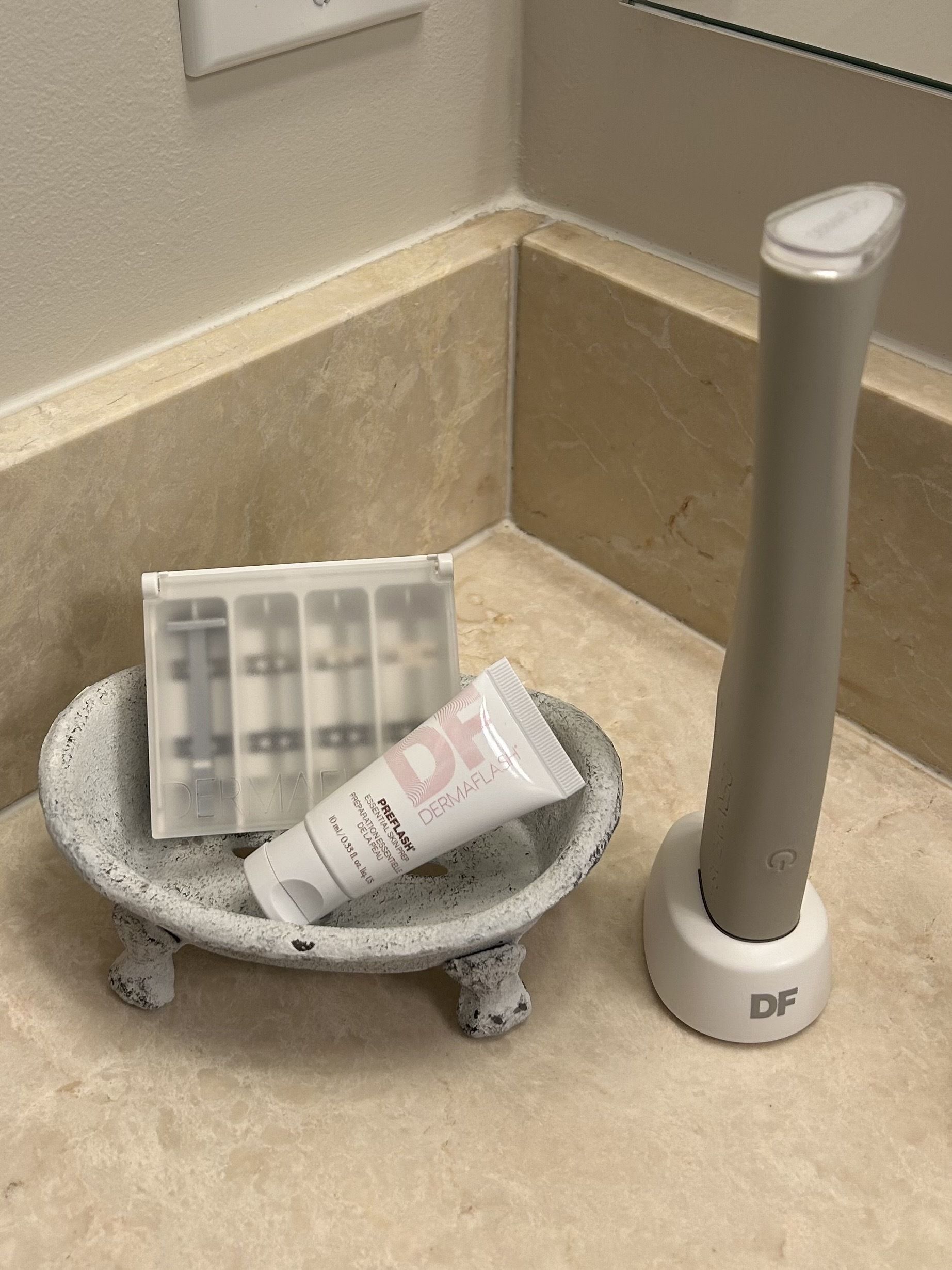 An image of Alyssa Brascia's mom's Dermaflash.