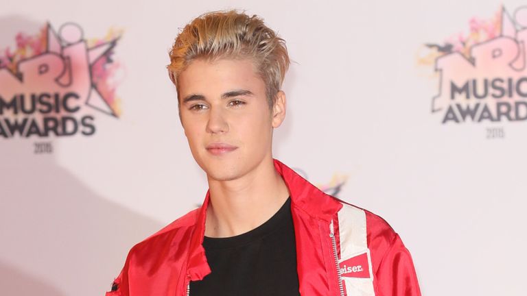 mc-justin-bieber