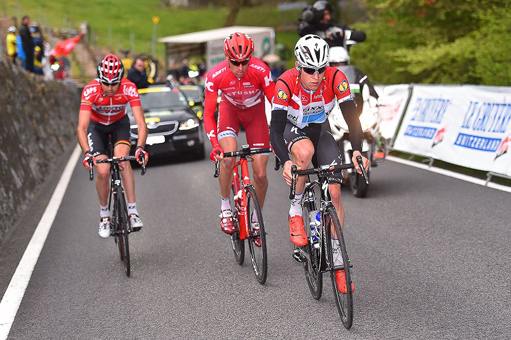 The breakaway gets some traction during stage 4 at Tour de Romandie