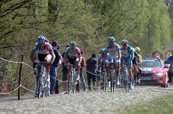 Andr&eacute; Greipel (Omega Pharma - Lotto) rides in the break.