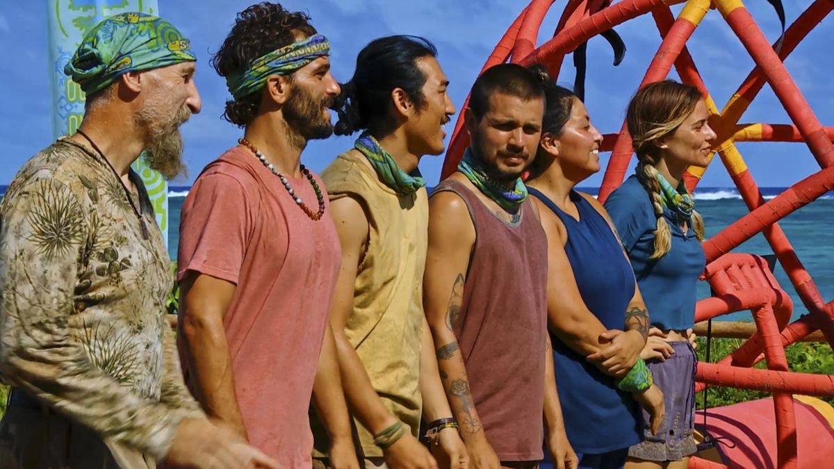 Mike Gabler, Cody Assenmacher, Owen Knight, Jesse Lopez, Karla Cruz Godoy and Cassidy Clark on Survivor