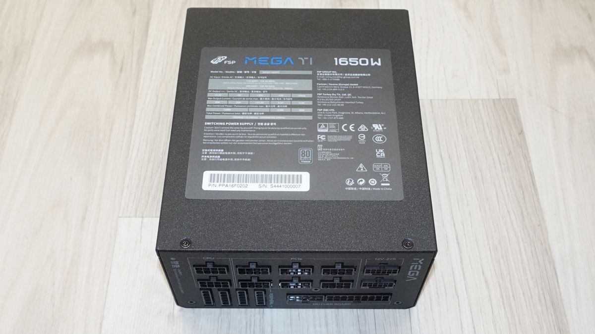 FSP Mega TI 1650W Titanium PSU