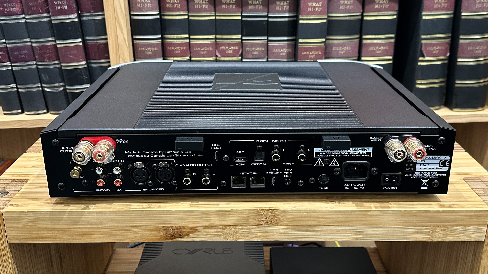 Moon 371 streaming amplifier