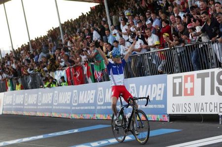 Romain Sicard wins in Mendrisio.