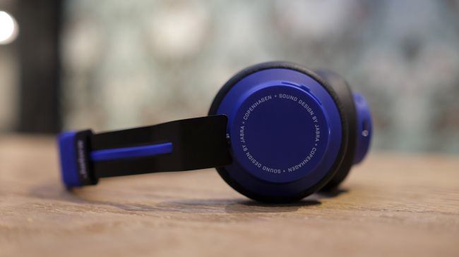 An image of the Jabra Move Wireless headphones