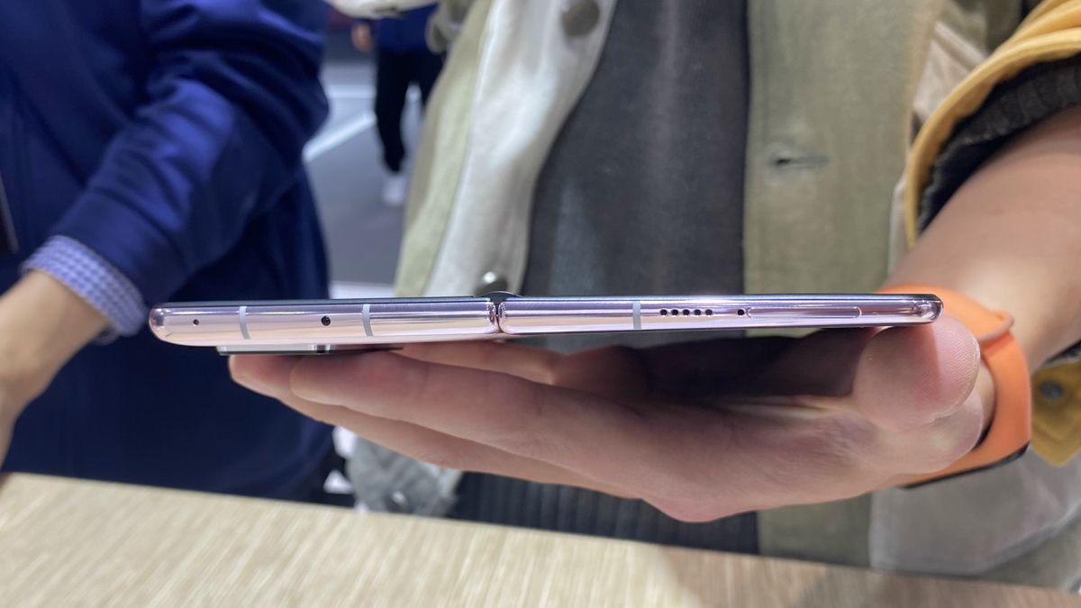 Huawei Mate X2