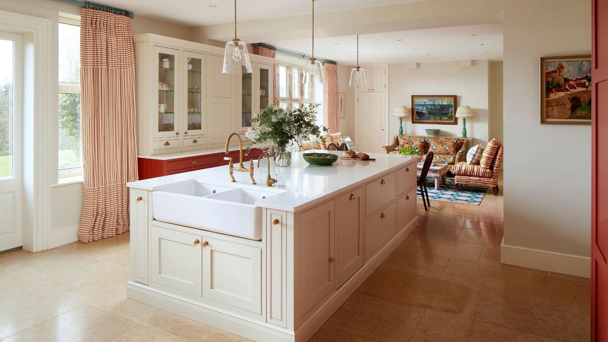 5 Stylish, Designer-Approved Ways to Create a 'Soft Kitchen' | Homes ...