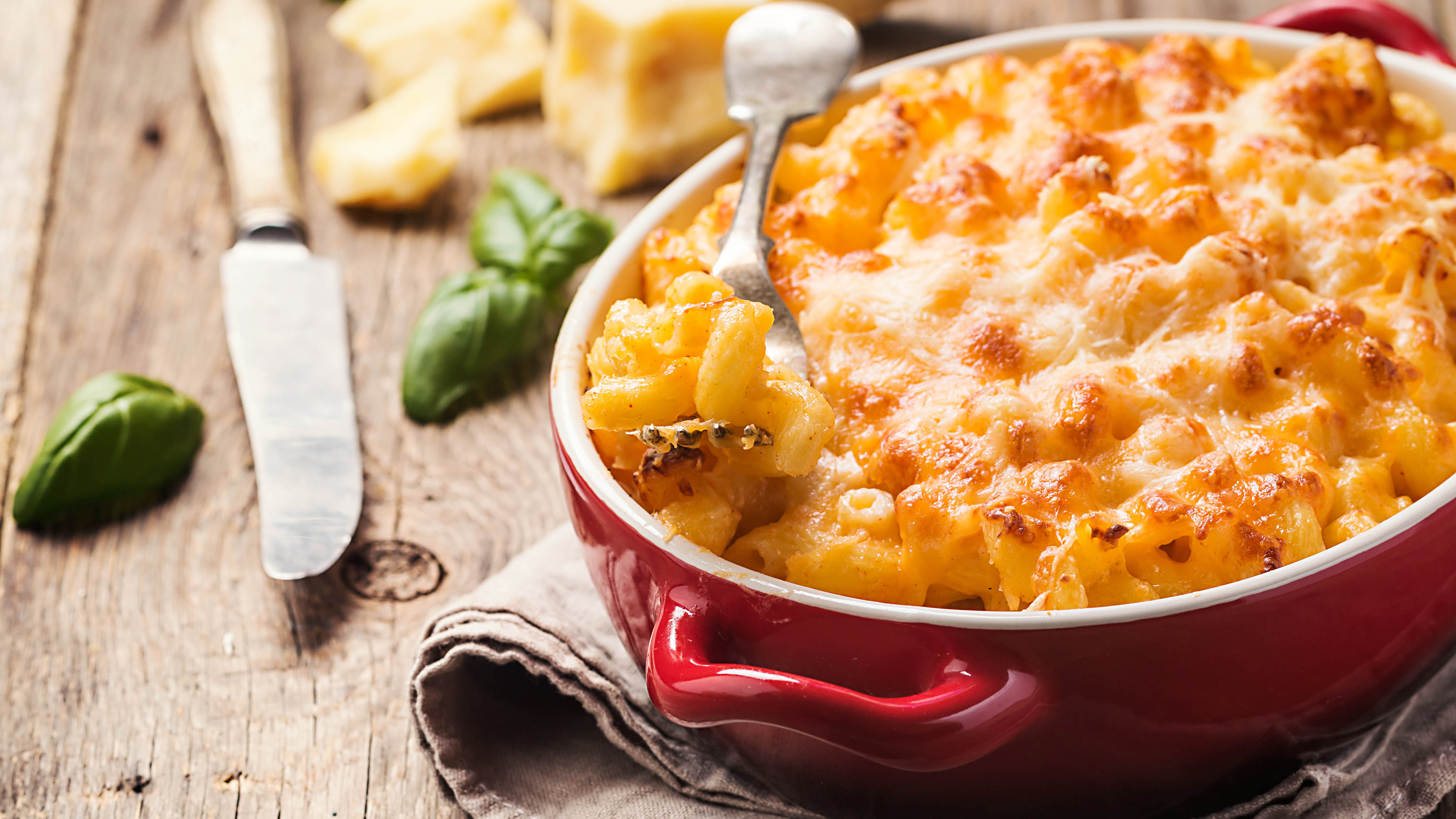 Mac and cheese on table