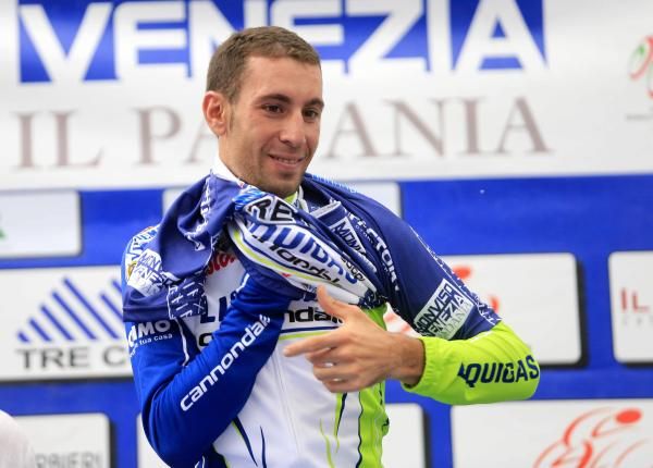 Vincenzo Nibali (Liquigas-Cannondale) had the consolation of moving into the overall lead.