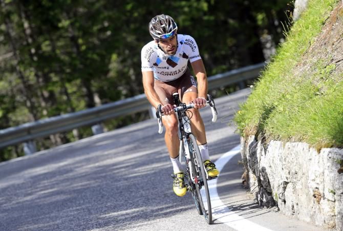 10 days after winning on Alpe d'Huez, Christophe Riblon (AG2R La Mondiale) is en route to victory on the Passo Pordoi at the Tour of Poland