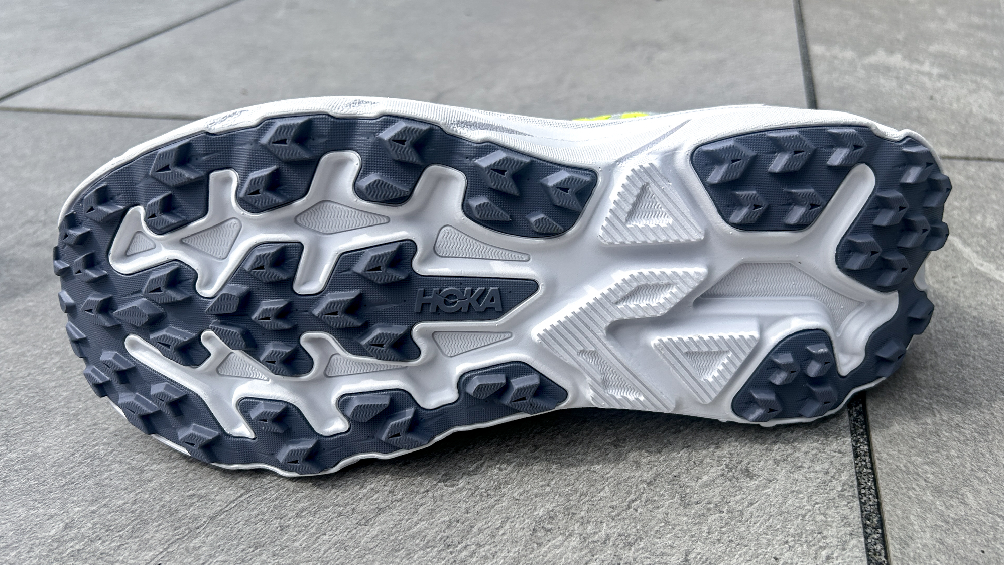 Hoka Challenger 8