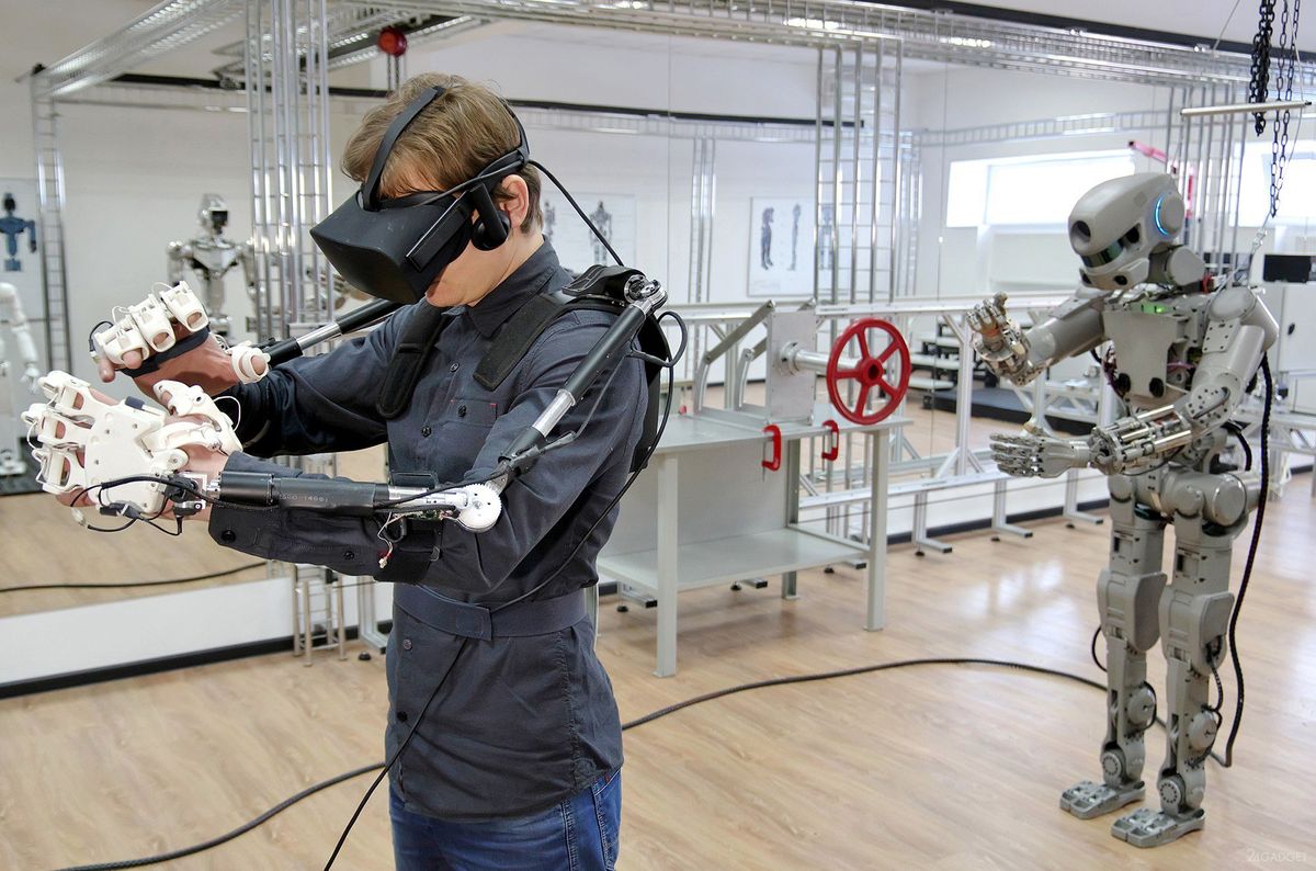 Russia's humanoid The Skybot F-850 can act autonomously, or mimic the actions of a human controller.