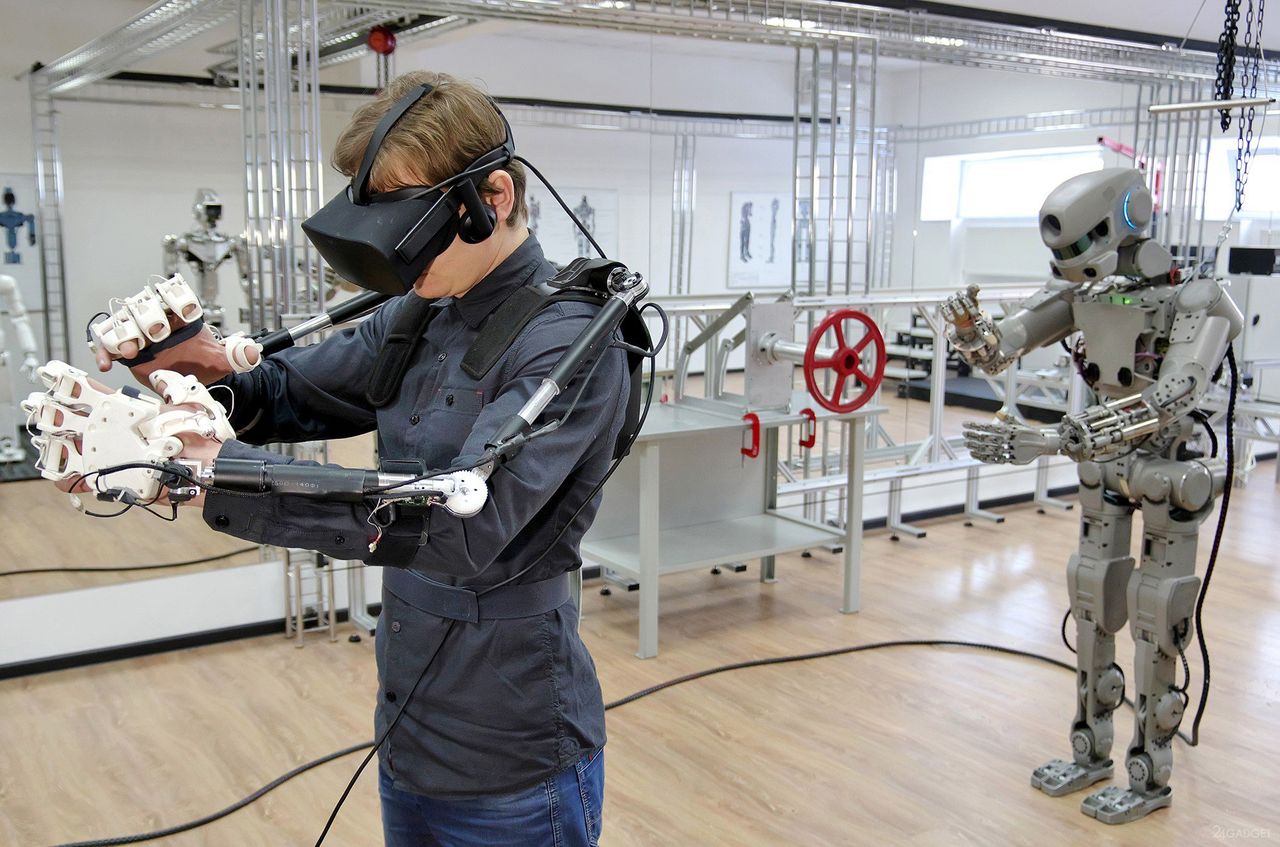 Russia's humanoid The Skybot F-850 can act autonomously, or mimic the actions of a human controller.