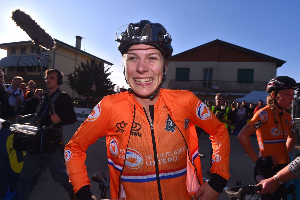 Kastelijn celebrates after her win
