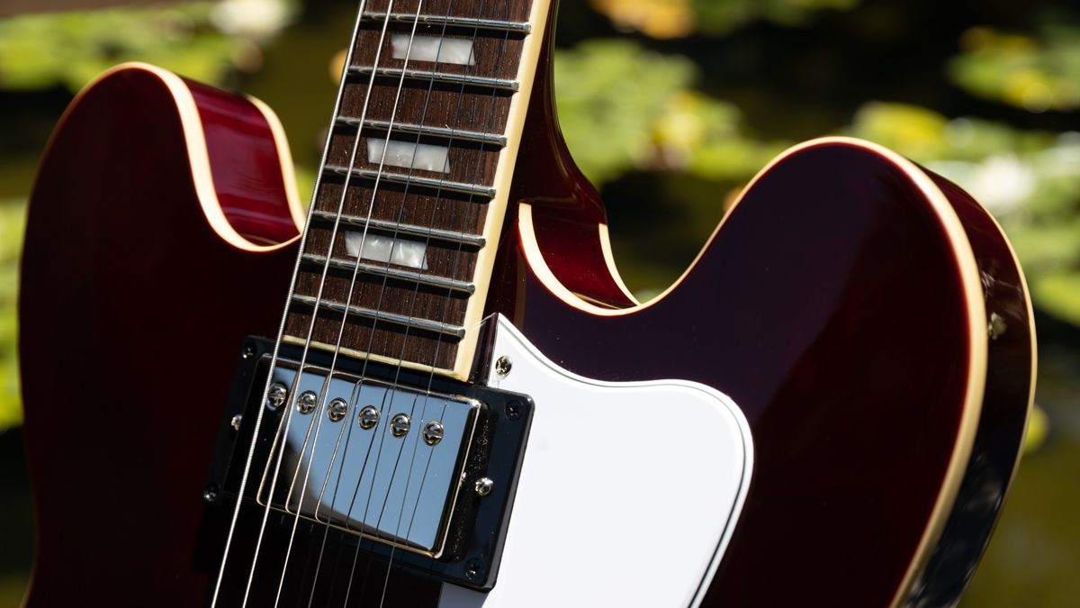 Epiphone Noel Gallagher Riviera signature guitar