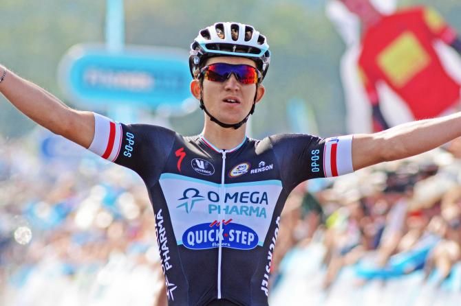 Michal Kwiatkowski (Omega Pharma-QuickStep) wins in Bristol.